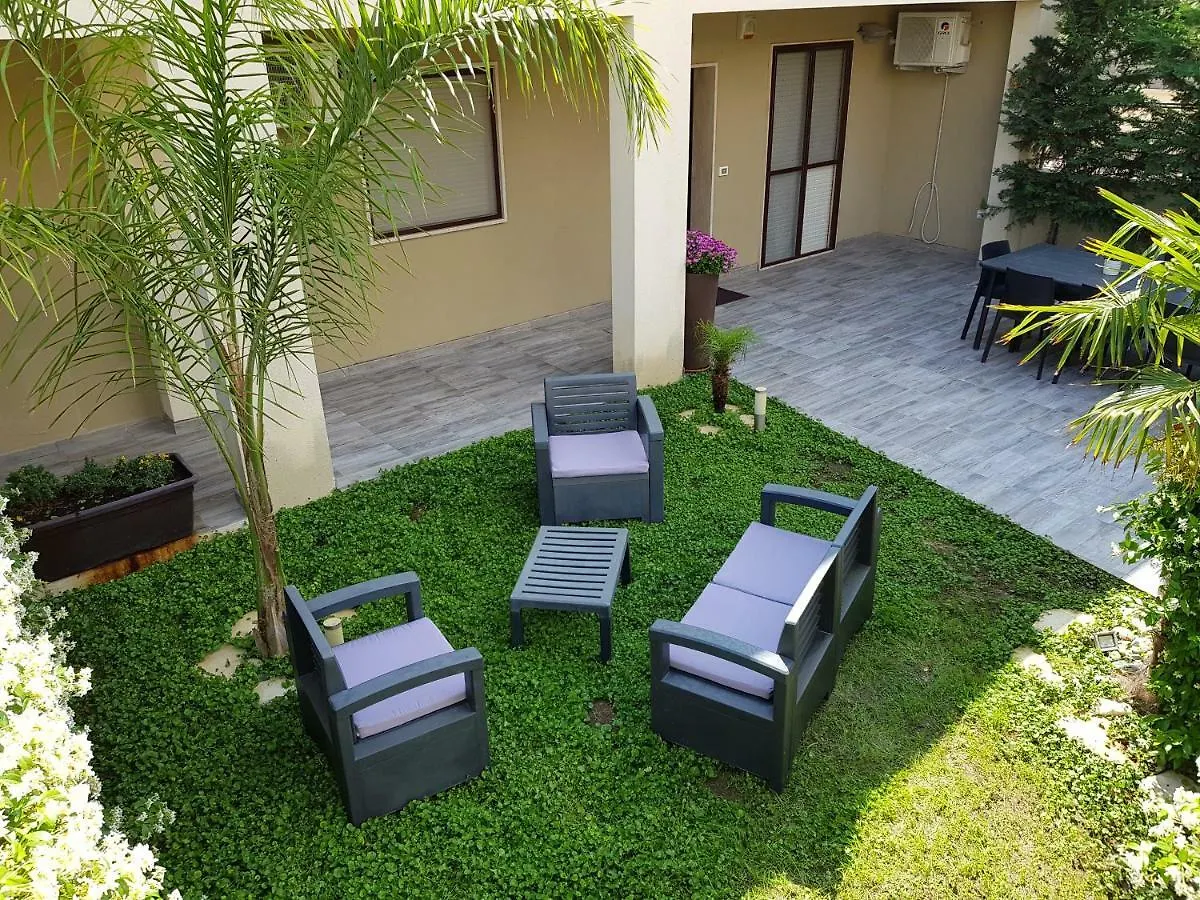 Villino Soleluna Lecce Guest house